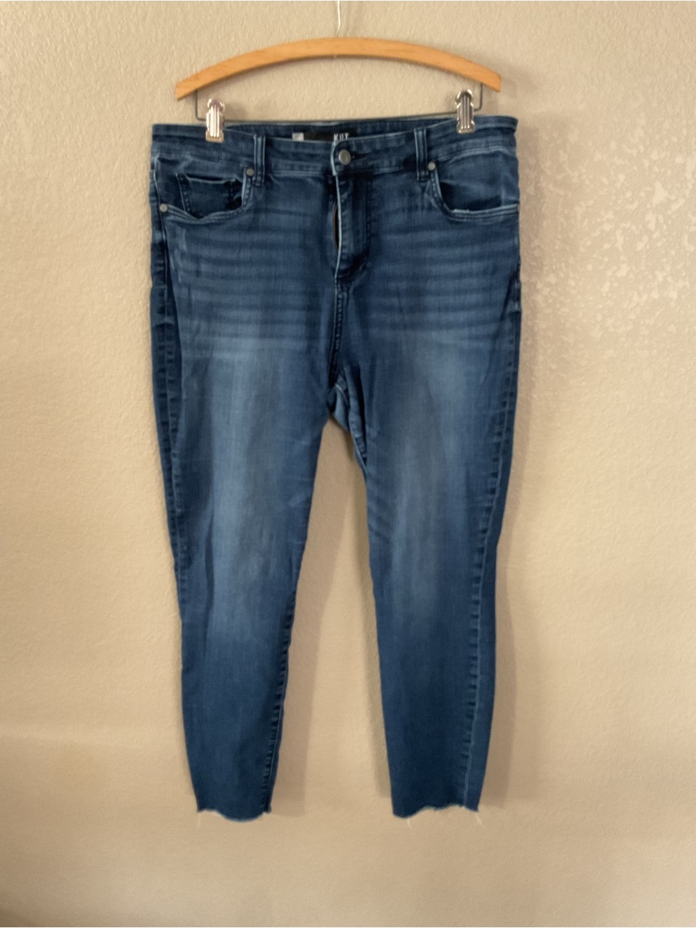 Kut from the Kloth ‘Connie’ Dark Blue Cropped Skinny Jeans